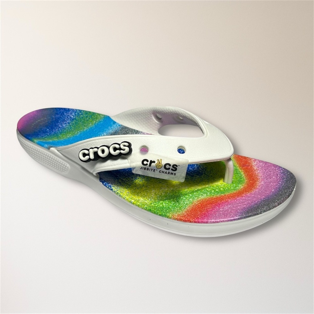 NWT Crocs Classic Flip Rainbow White Spray Tie Dye Sandals Men's 6 Beach Travel - Picture 5 of 6